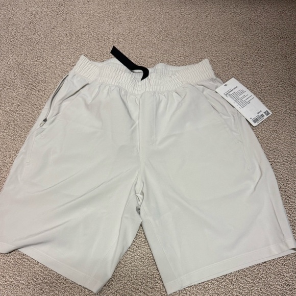 BNWT MENS SIZE M PACE BREAKERS 9” BONE - Picture 1 of 3
